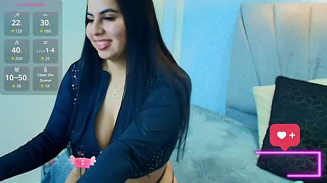 Snapshot of Aly_Smith_ chatting on 10/02/25, 12:34 Aly Smith online show from 10/02/25, 12:34