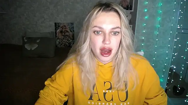 NickyAdamidi online show from 11/18/25, 04:55