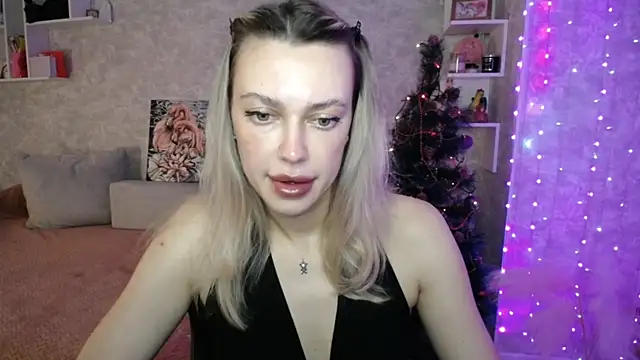 Snapshot of NickyAdamidi chatting on 12/19/25, 04:25 NickyAdamidi online show from 12/19/25, 04:25