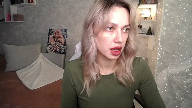 Snapshot of NickyAdamidi chatting on 01/11/26, 02:55 NickyAdamidi online show from 01/11/26, 02:55