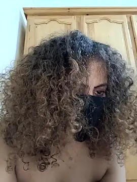 ghadiraa online show from 11/23/25, 02:33