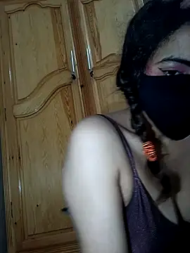 ghadiraa online show from 03/18/26, 02:37