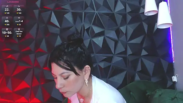 helenasaenz online show from 12/02/25, 12:32