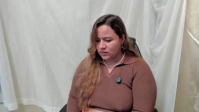 ElaBourn  online show from 03/24/26, 04:56