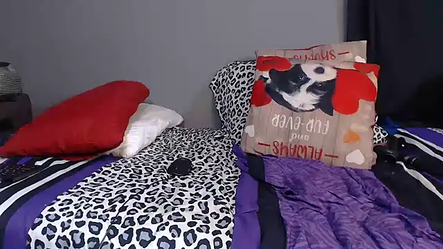 Snapshot of chockclitx5 chatting on 10/03/25, 06:49 chockclitx5 online show from 10/03/25, 06:49