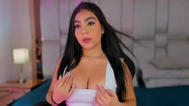 Snapshot of BelaCox_ chatting on 09/24/25, 11:57 BelaCox  online show from 09/24/25, 11:57