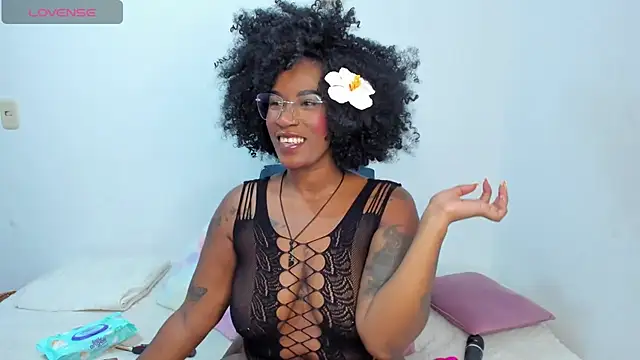 Brandy brown  online show from 12/03/25, 11:25