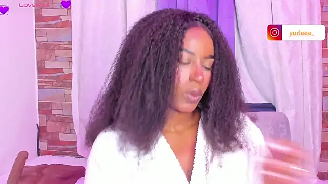Brandy brown  online show from 02/06/26, 12:37