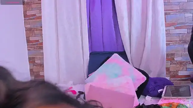 Brandy brown  online show from 04/03/26, 11:58