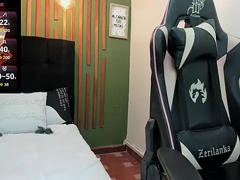 Sex samantha online show from 09/18/25, 01:24