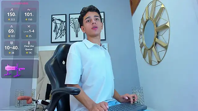 owen  johnson online show from 09/29/25, 03:22