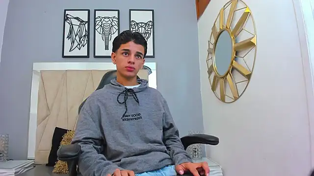 owen  johnson online show from 10/03/25, 12:13