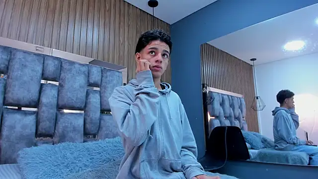 owen  johnson online show from 12/05/25, 12:36