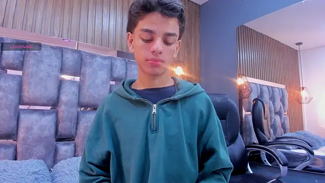 owen  johnson online show from 04/13/26, 11:37