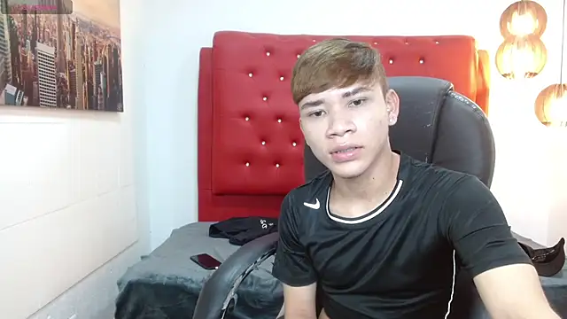 nathanclay online show from 10/25/25, 04:09