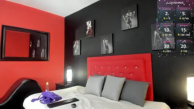 lilyth adam online show from 03/25/26, 07:31