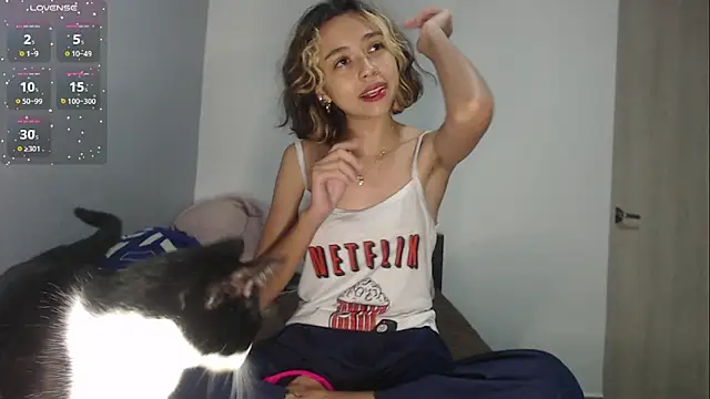 Snapshot of brisazanes chatting on 11/15/25, 05:16 brisazanes online show from 11/15/25, 05:16