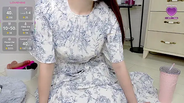 Snapshot of MIZUKI88888 chatting on 09/13/25, 01:11 MIZUKI88888 online show from 09/13/25, 01:11