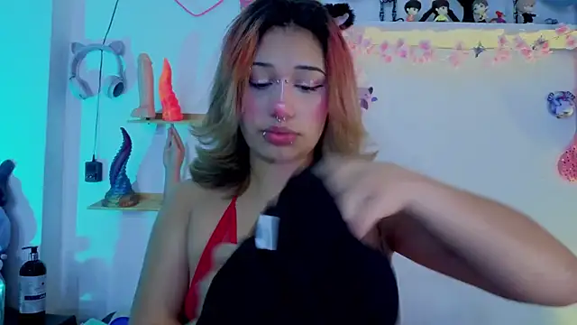 zoelight18 online show from 12/15/25, 08:35