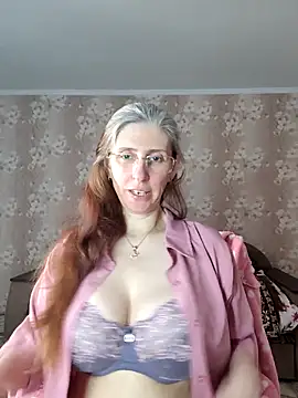 CandiCole online show from 06/02/26, 06:48