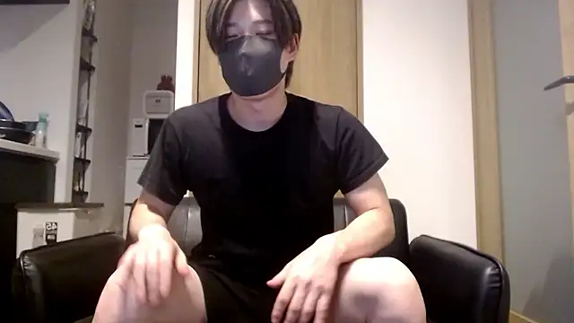 Snapshot of Mei-Tanaka chatting on 09/23/25, 03:15 Mei-Tanaka online show from 09/23/25, 03:15