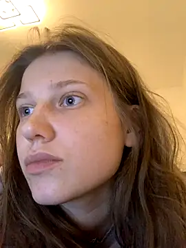 Leya F online show from 09/21/25, 07:15