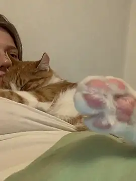 Leya F online show from 09/25/25, 06:44