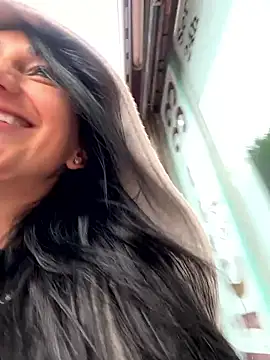 Ninabigtitied online show from 09/28/25, 08:42