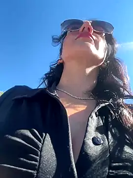 Ninabigtitied online show from 10/01/25, 09:59