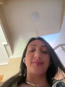 Ninabigtitied online show from 10/06/25, 12:57