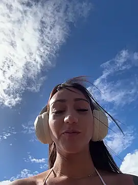 Ninabigtitied online show from 01/08/26, 12:29