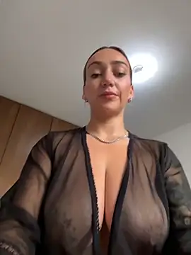 Ninabigtitied online show from 05/04/26, 12:34