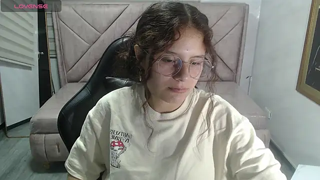 Velvet Moon V online show from 02/26/26, 07:46