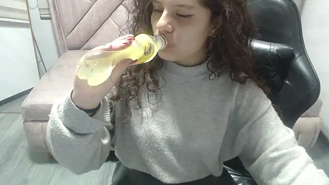 Velvet Moon V online show from 03/16/26, 07:51