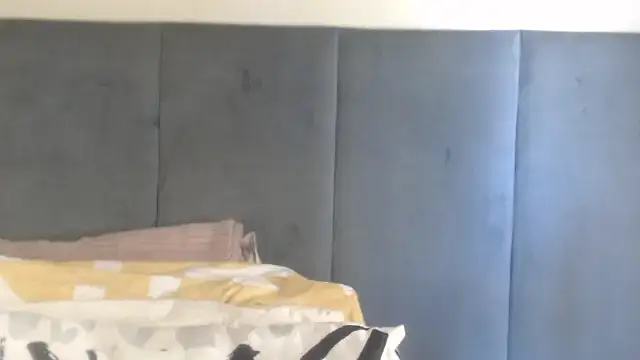 Snapshot of Jah-Queen chatting on 10/16/25, 11:33 Jah-Queen online show from 10/16/25, 11:33