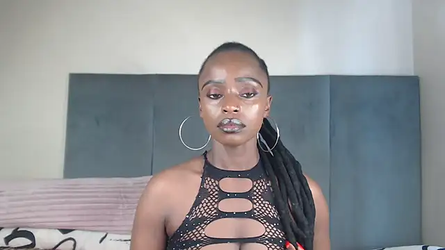 Snapshot of Jah-Queen chatting on 03/12/26, 11:27 Jah-Queen online show from 03/12/26, 11:27