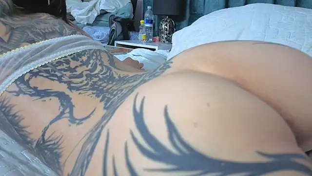 Emma Foxi online show from 04/16/26, 09:39