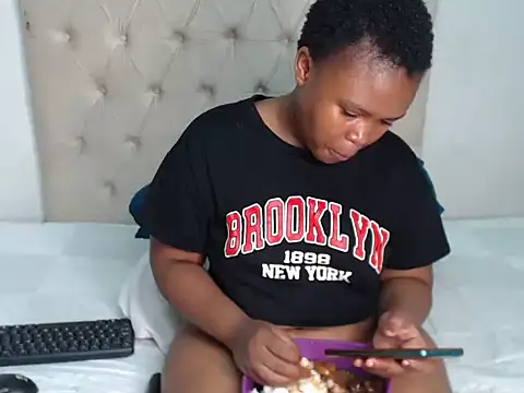 Lolly Ramochele online show from 04/02/26, 05:21