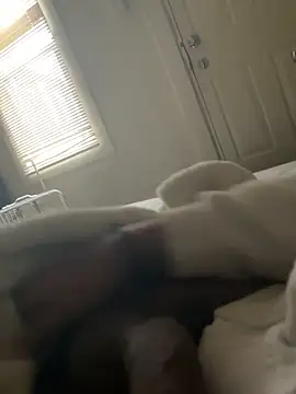 Snapshot of PittsburghKing chatting on 11/28/25, 02:31 PittsburghKing online show from 11/28/25, 02:31