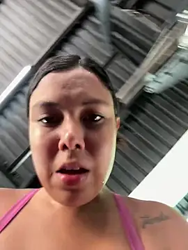 Snapshot of LICEET chatting on 09/30/25, 02:33 LICEET online show from 09/30/25, 02:33