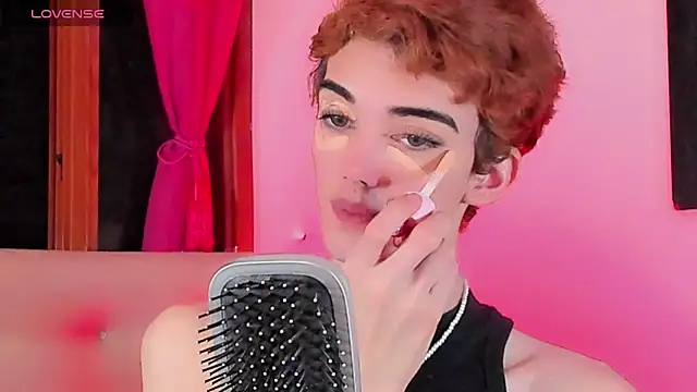 Baby FenixTS online show from 04/11/26, 10:58