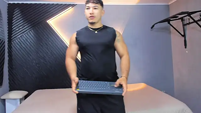 Horny nick18 online show from 05/14/26, 11:17