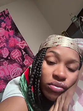 PrettyBabriexox online show from 04/13/26, 01:16