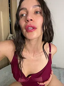 Snapshot of karinasantos_ chatting on 05/22/26, 10:15 karinasantos online show from 05/22/26, 10:15