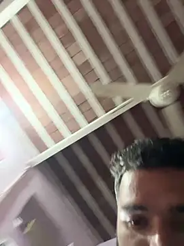 Snapshot of amitsharma7868 chatting on 10/24/25, 10:44 amitsharma7868 online show from 10/24/25, 10:44