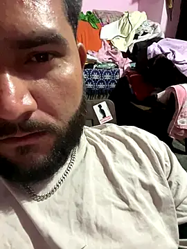 Snapshot of amitsharma7868 chatting on 10/27/25, 04:33 amitsharma7868 online show from 10/27/25, 04:33