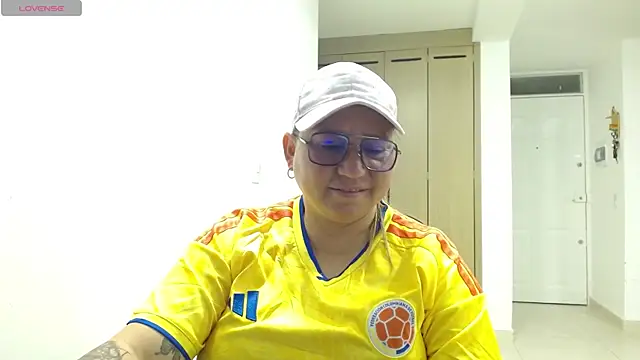 Snapshot of haashkyo chatting on 06/18/26, 05:19 haashkyo online show from 06/18/26, 05:19