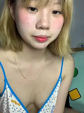 Snapshot of zhaomosheng125216 chatting on 10/29/25, 12:29 zhaomosheng125216 online show from 10/29/25, 12:29