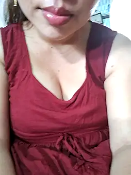 Snapshot of babyjunee12 chatting on 02/04/26, 06:41 babyjunee12 online show from 02/04/26, 06:41