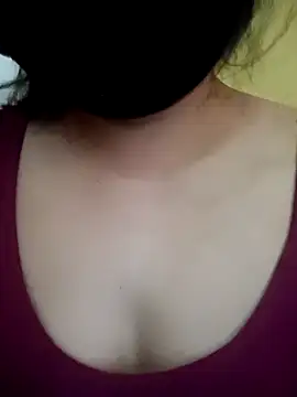 Snapshot of babyjunee12 chatting on 03/06/26, 08:11 babyjunee12 online show from 03/06/26, 08:11